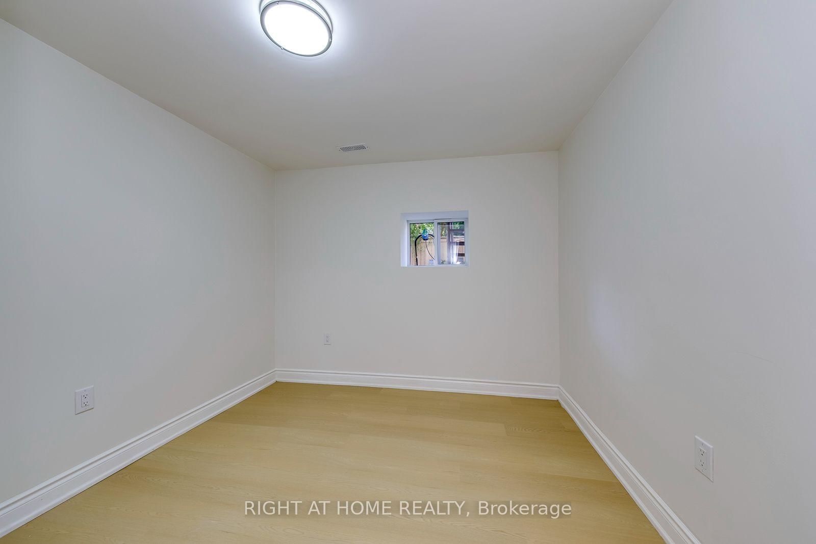 40 Stillwater Crescent • Hamilton, ON photo 37