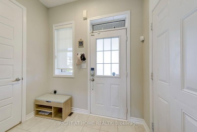 40 Stillwater Crescent • Hamilton, ON photo 4