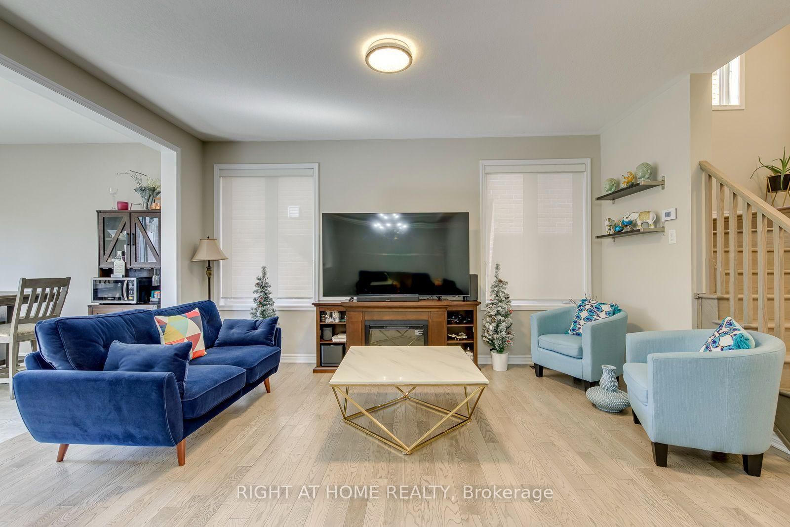 40 Stillwater Crescent • Hamilton, ON photo 6