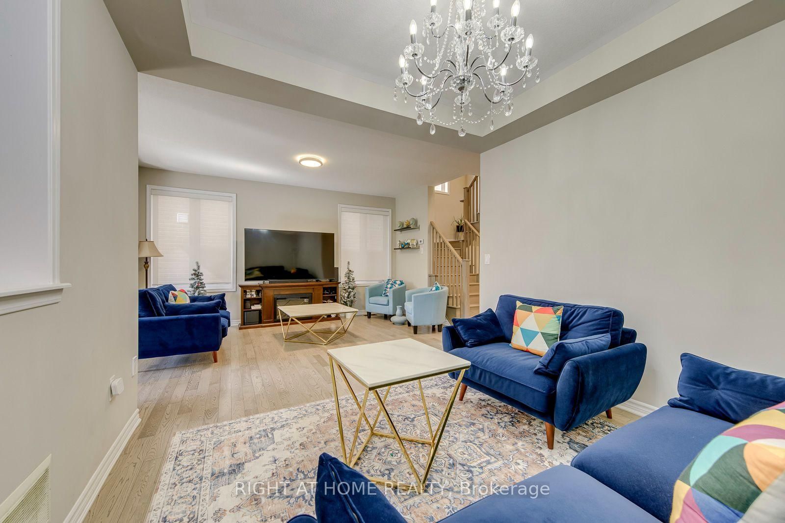 40 Stillwater Crescent • Hamilton, ON photo 9