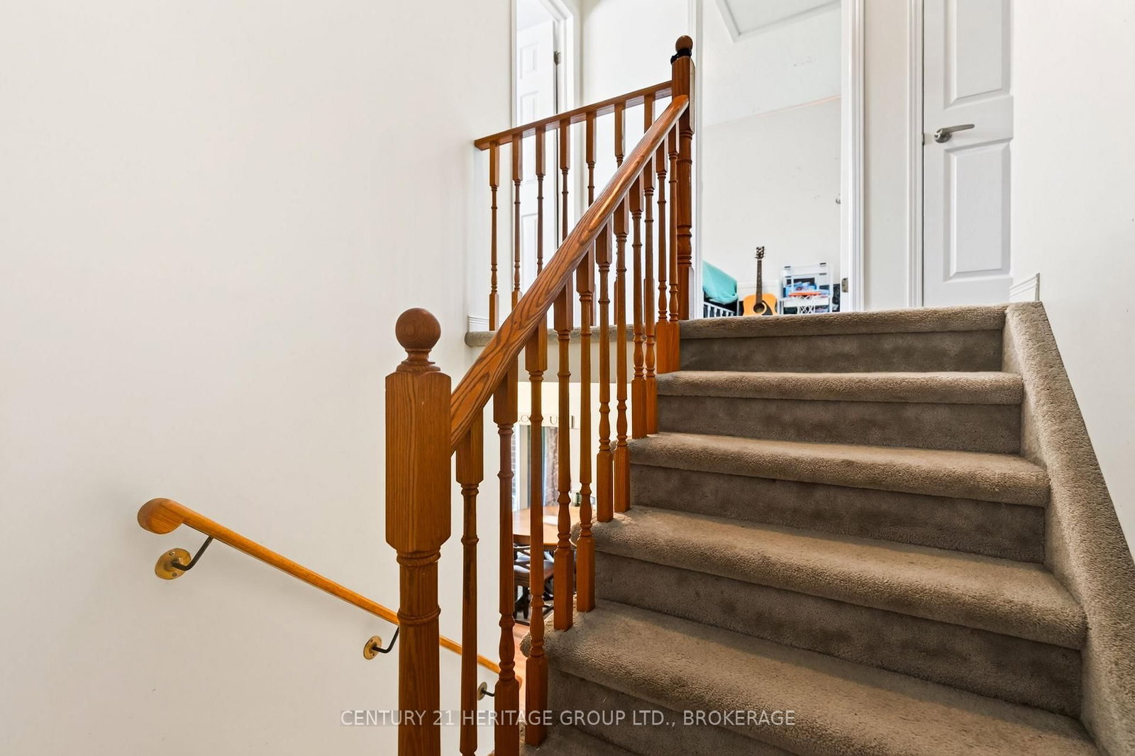 944 Warburton Crescent • Kingston, ON photo 14