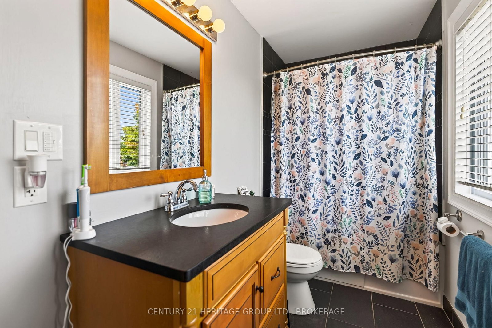 944 Warburton Crescent • Kingston, ON photo 22
