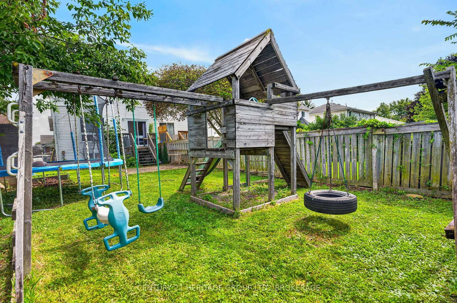 944 Warburton Crescent • Kingston, ON photo 35