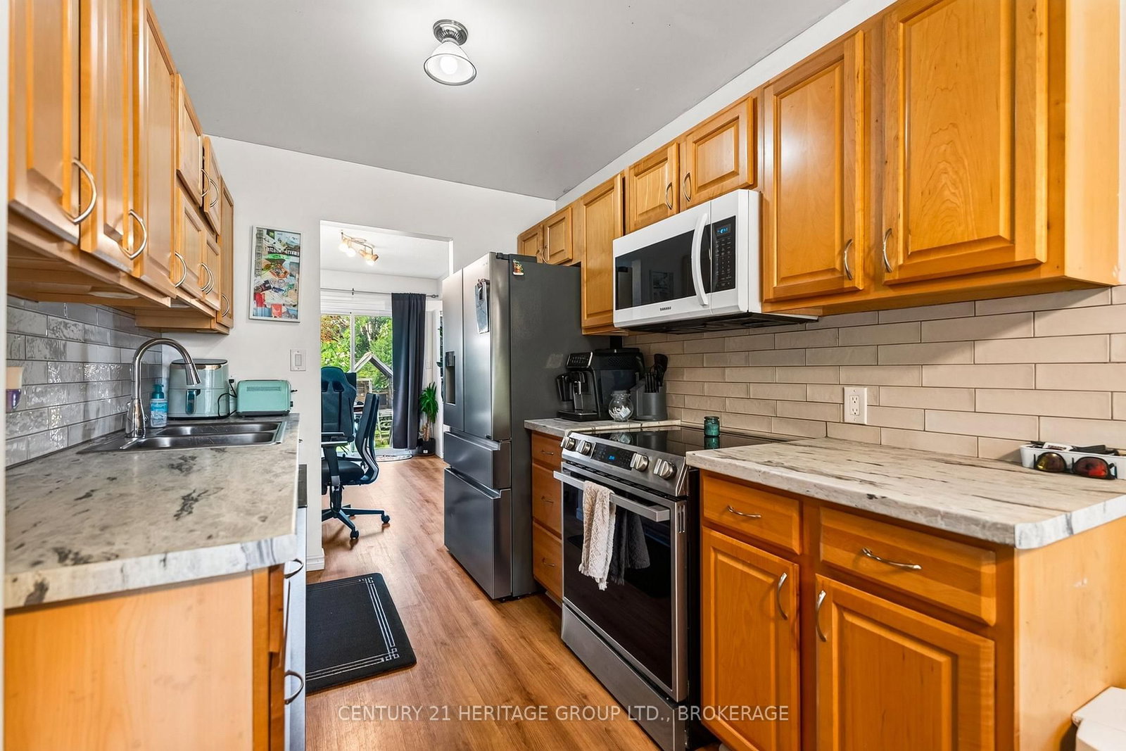 944 Warburton Crescent • Kingston, ON photo 9