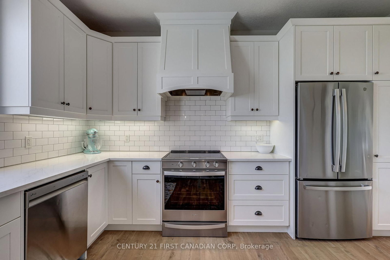 35681 Talbot Line • Southwold, ON photo 14