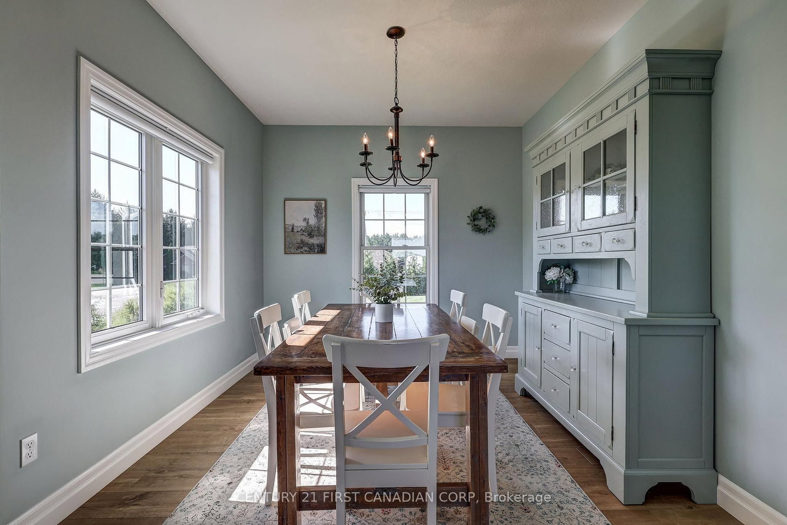 35681 Talbot Line • Southwold, ON photo 17