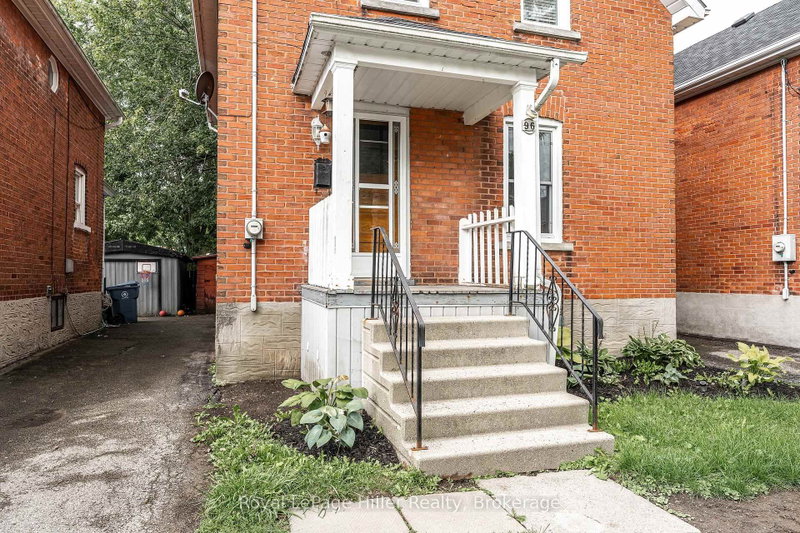 96 McNab Street