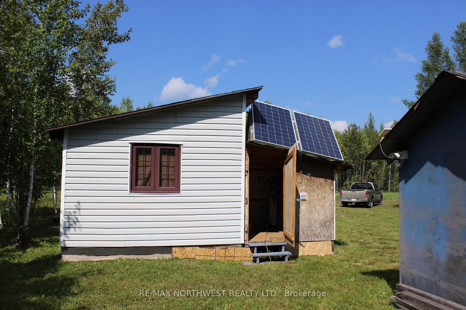 PCL 13496 BLUE RD 2 • Dawson, ON photo 16