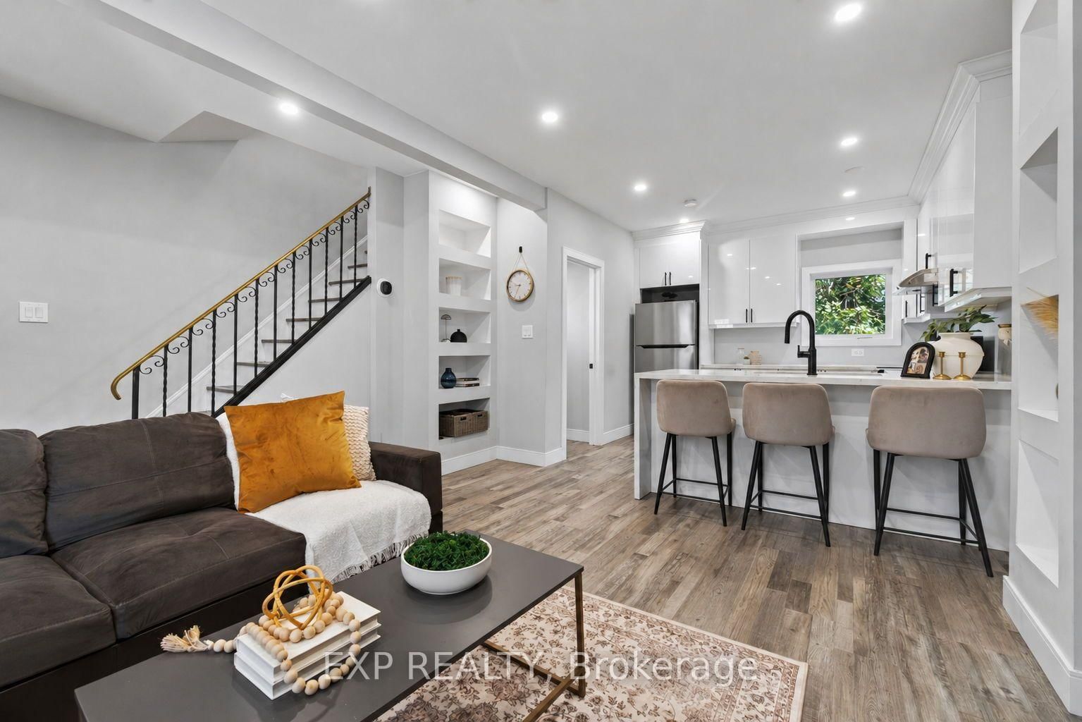 5 Newlands Avenue • Hamilton, ON photo 10