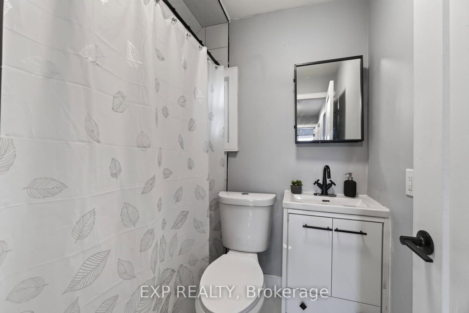 5 Newlands Avenue • Hamilton, ON photo 12