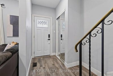 5 Newlands Avenue • Hamilton, ON photo 3