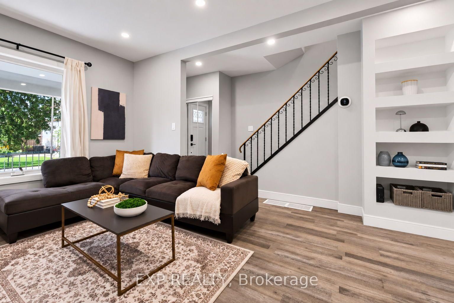 5 Newlands Avenue • Hamilton, ON photo 4