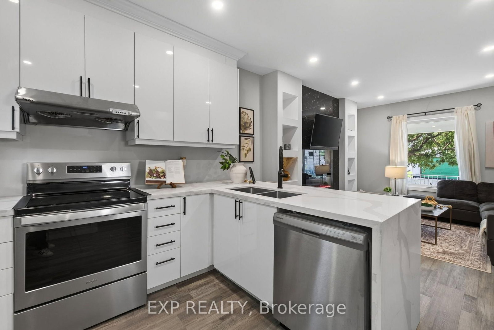 5 Newlands Avenue • Hamilton, ON photo 9