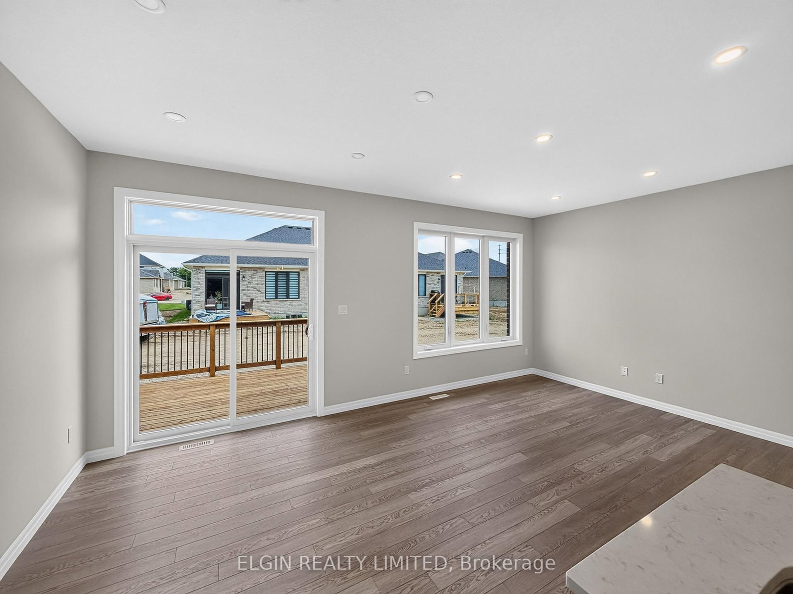 2 Thomas Court • Central Elgin, ON photo 10