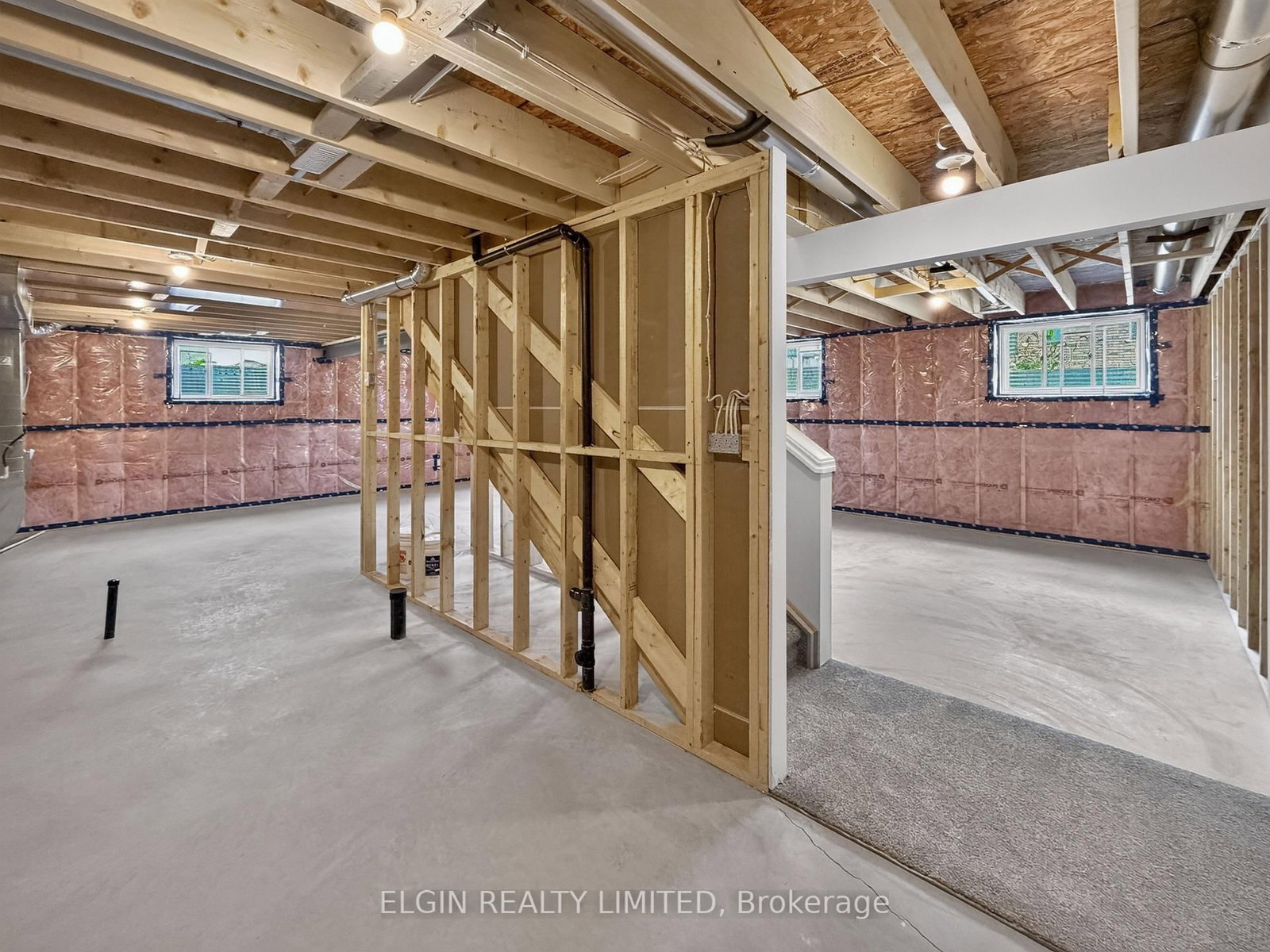 2 Thomas Court • Central Elgin, ON photo 27
