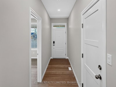 4 Thomas Court • Central Elgin, ON photo 3