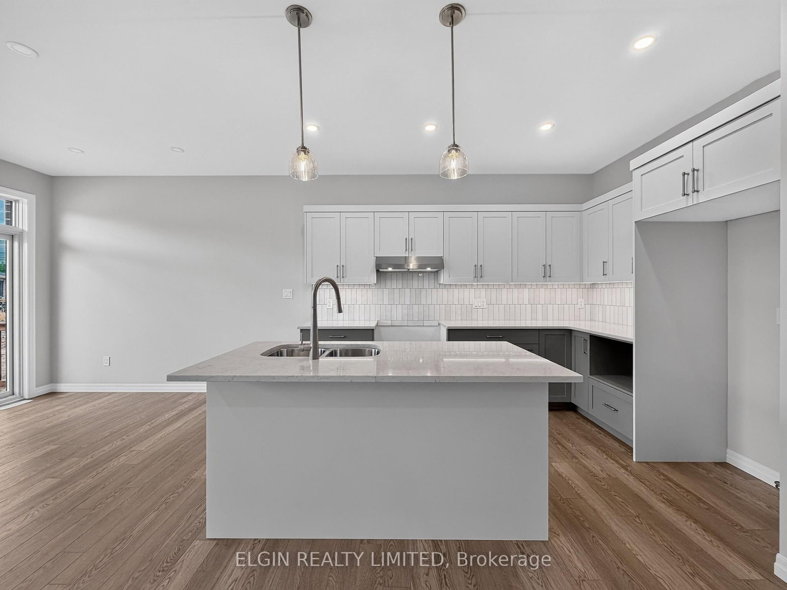 4 Thomas Court • Central Elgin, ON photo 9