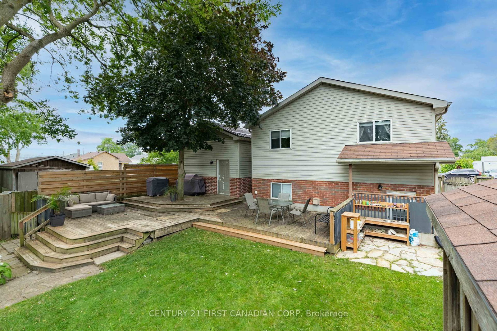 6297 William Street • Lucan Biddulph, ON photo 10