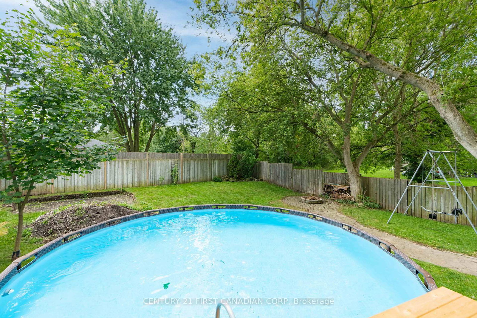 6297 William Street • Lucan Biddulph, ON photo 14