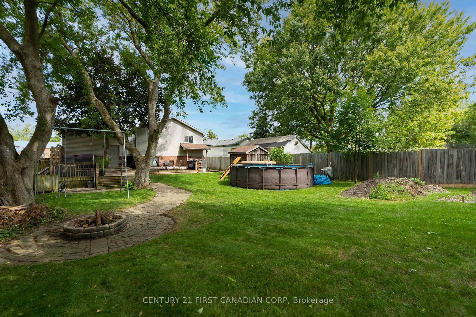 6297 William Street • Lucan Biddulph, ON photo 15