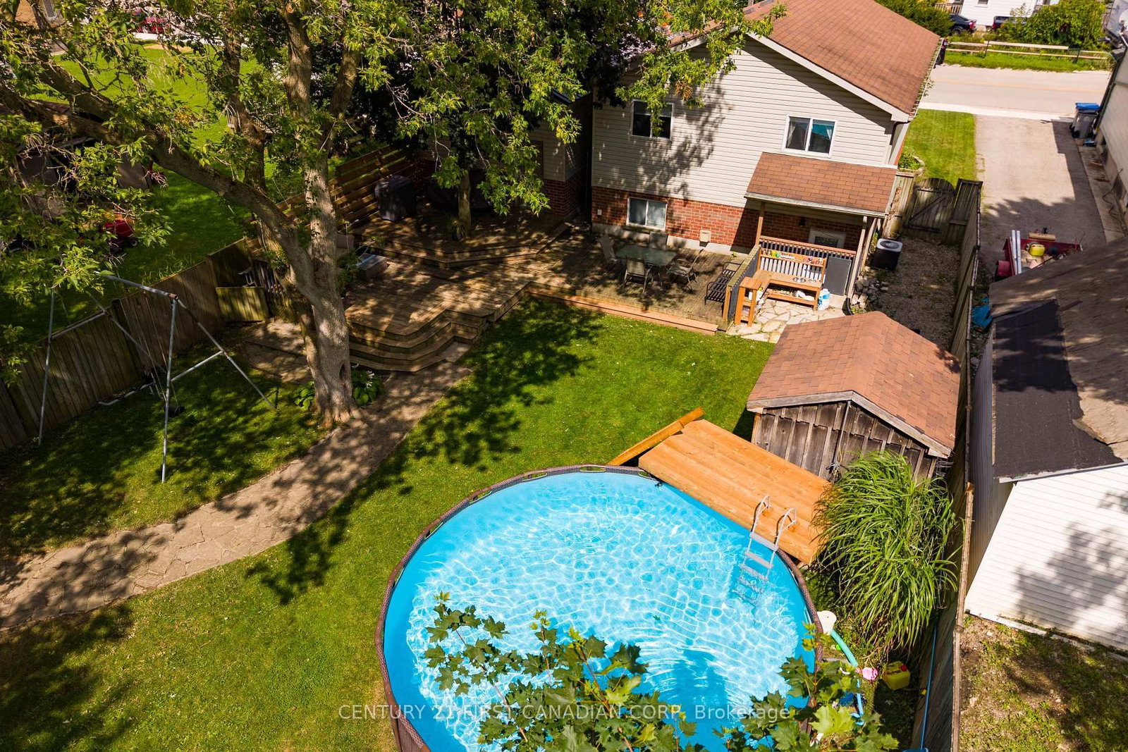 6297 William Street • Lucan Biddulph, ON photo 18