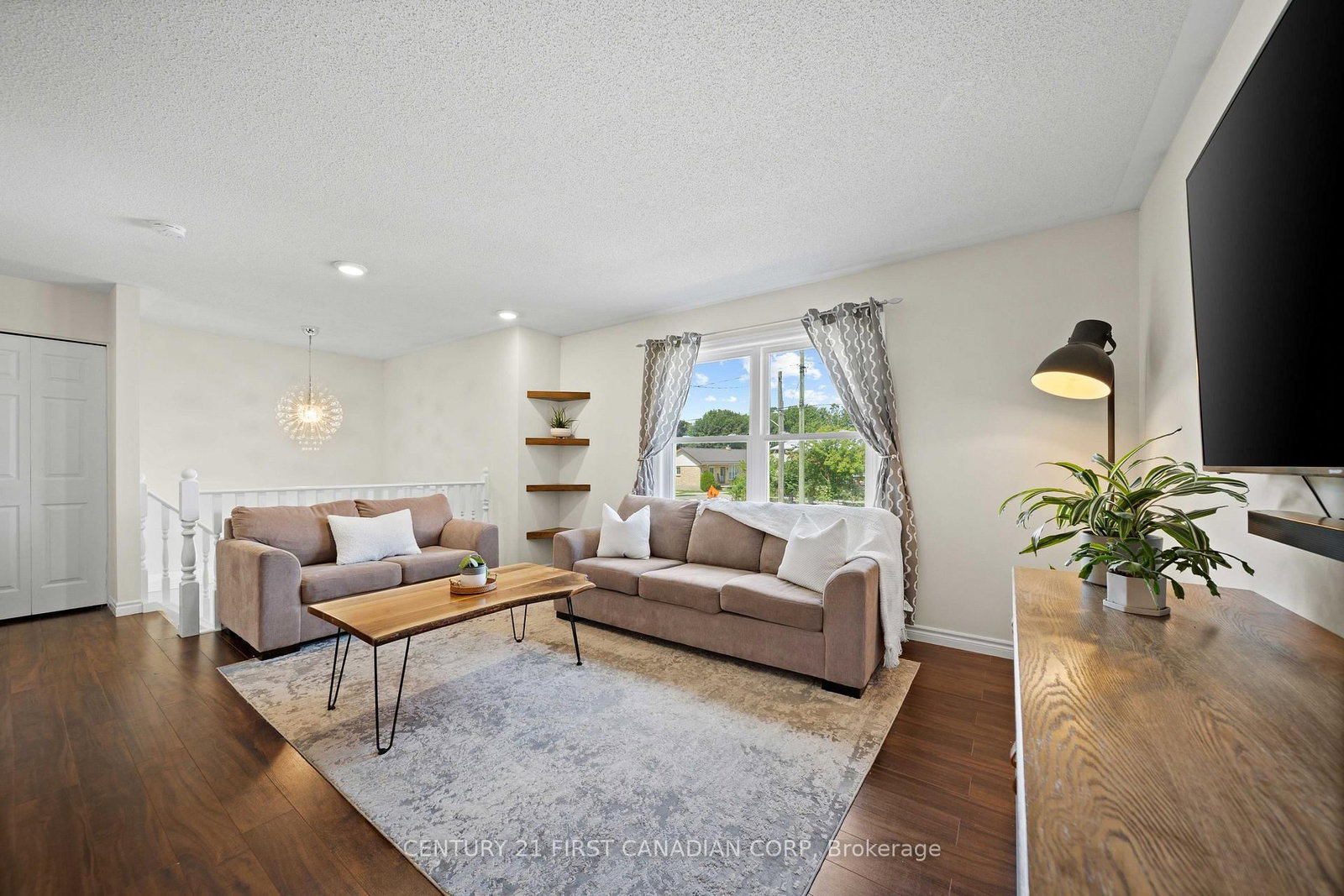 6297 William Street • Lucan Biddulph, ON photo 24