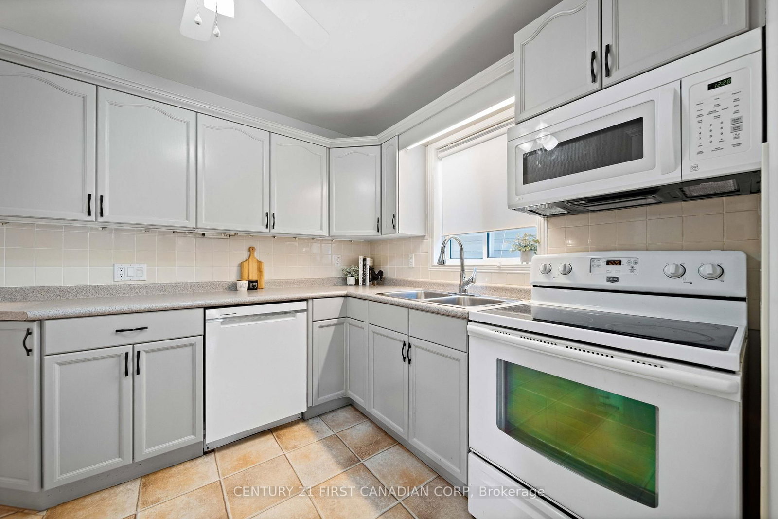 6297 William Street • Lucan Biddulph, ON photo 31