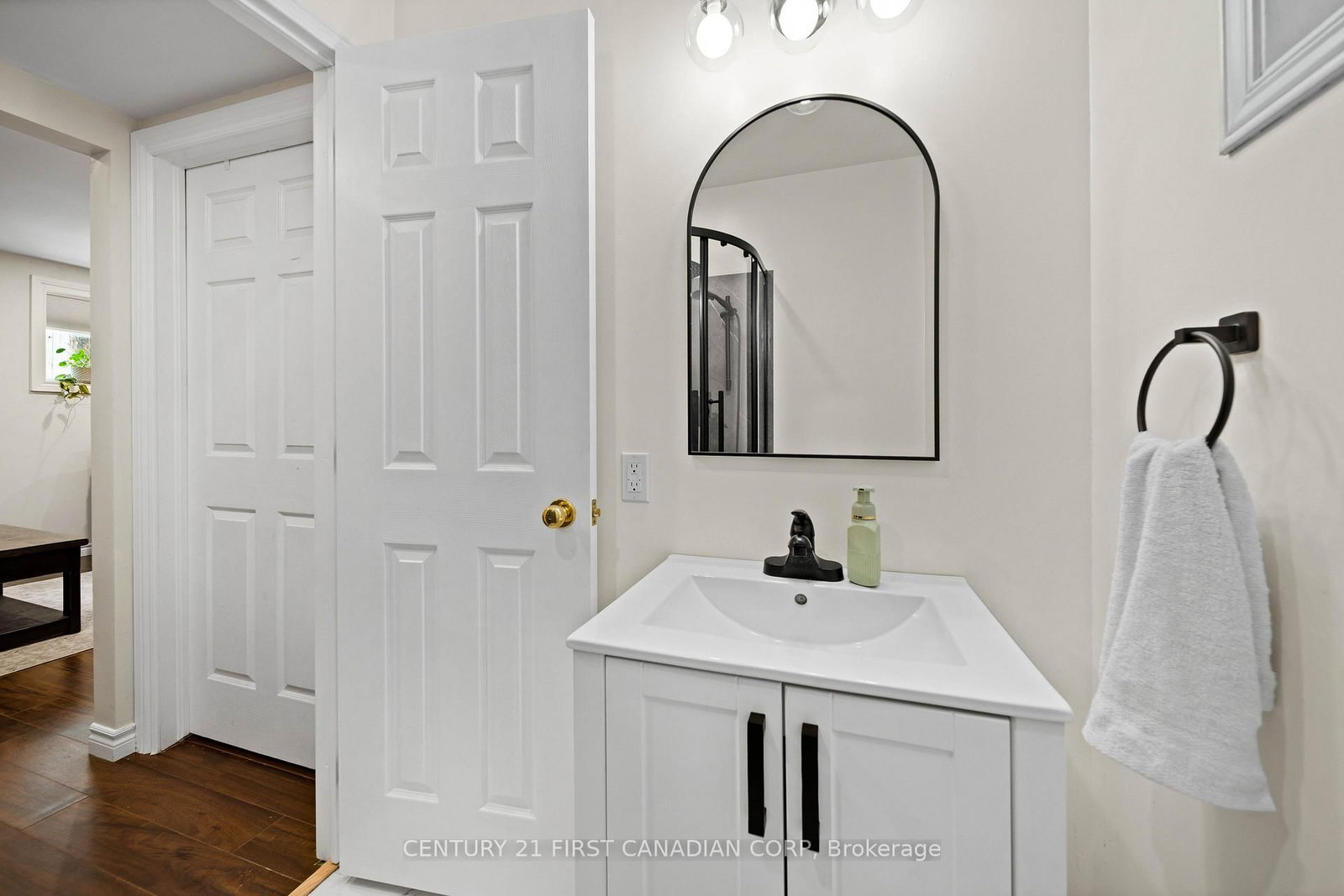 6297 William Street • Lucan Biddulph, ON photo 46