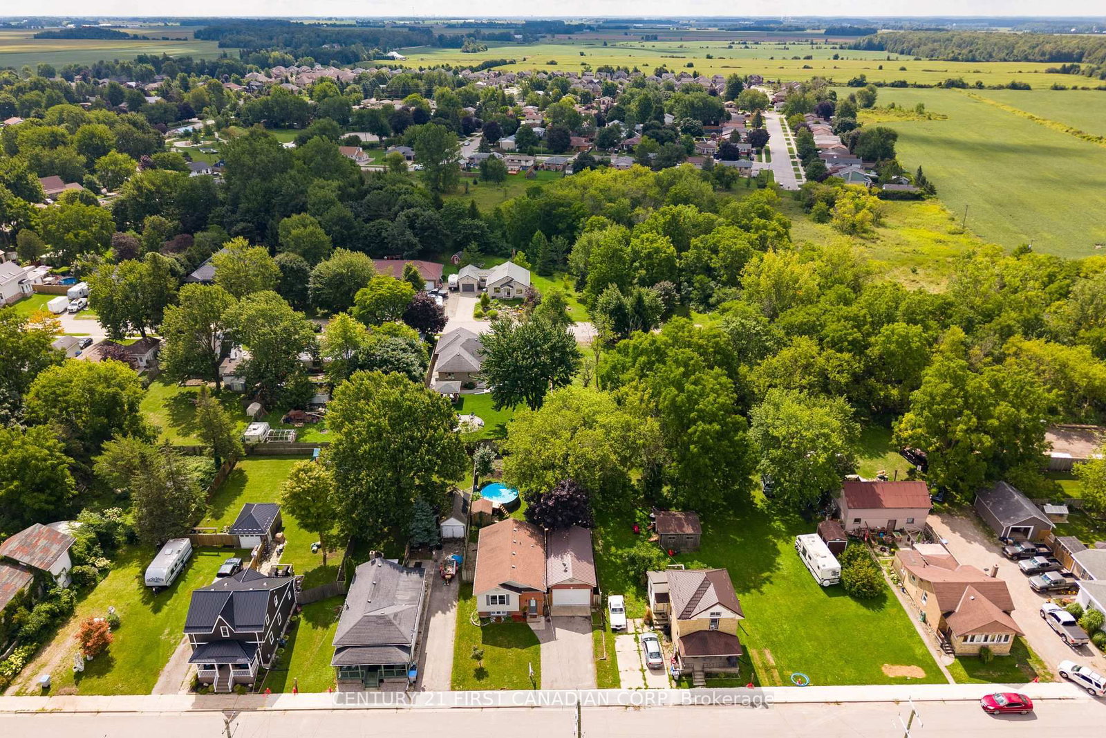 6297 William Street • Lucan Biddulph, ON photo 6