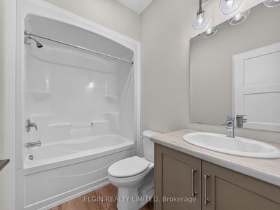 6 Thomas Court • Central Elgin, ON photo 7