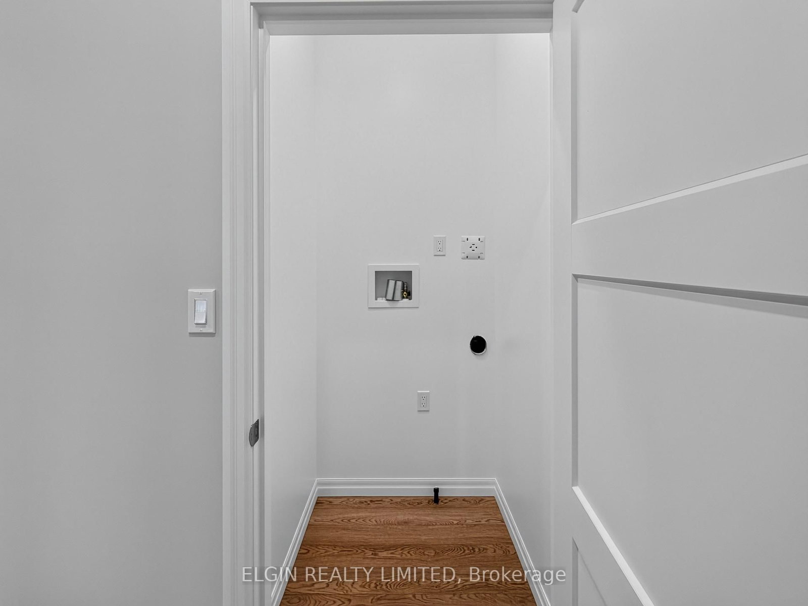 6 Thomas Court • Central Elgin, ON photo 8