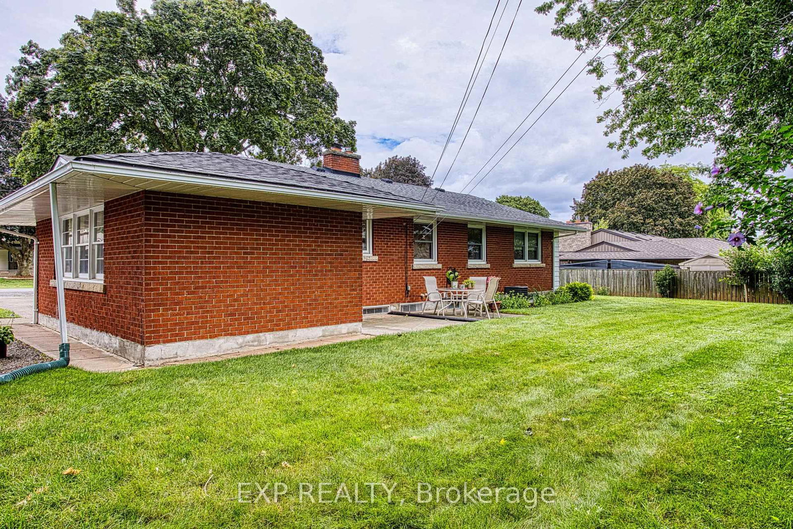6 Cherrywood Avenue • Grimsby, ON photo 24