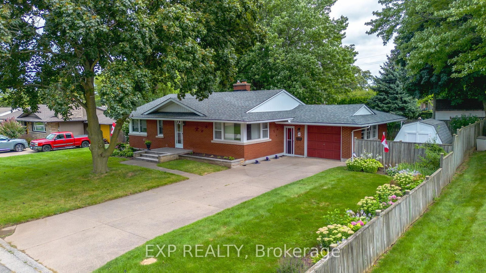 6 Cherrywood Avenue • Grimsby, ON photo 27