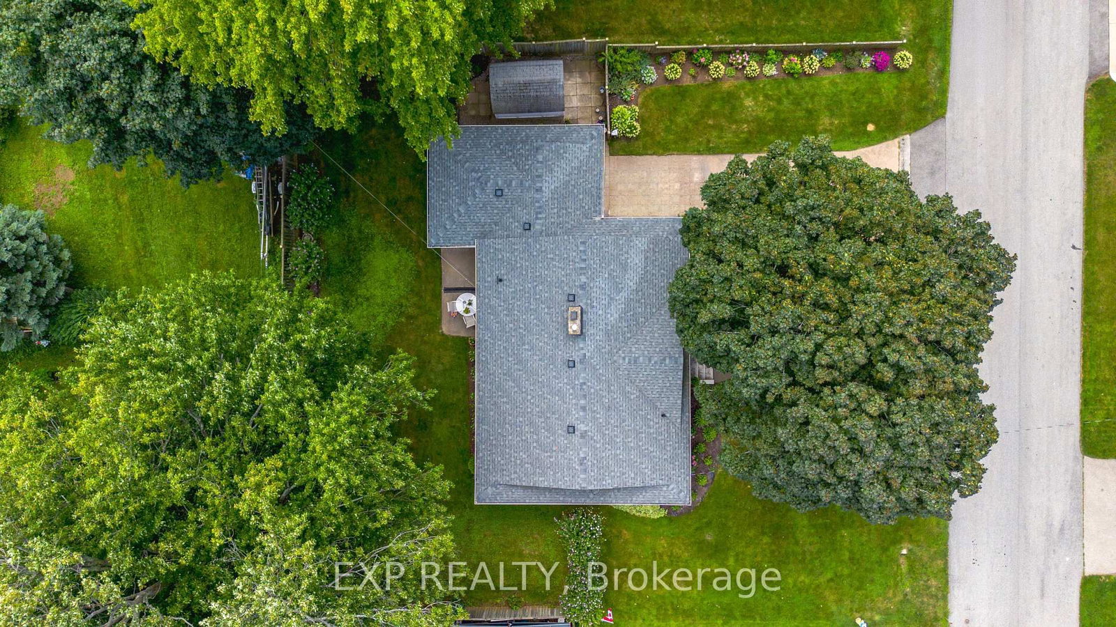 6 Cherrywood Avenue • Grimsby, ON photo 31