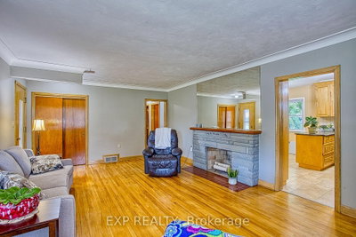 6 Cherrywood Avenue • Grimsby, ON photo 9
