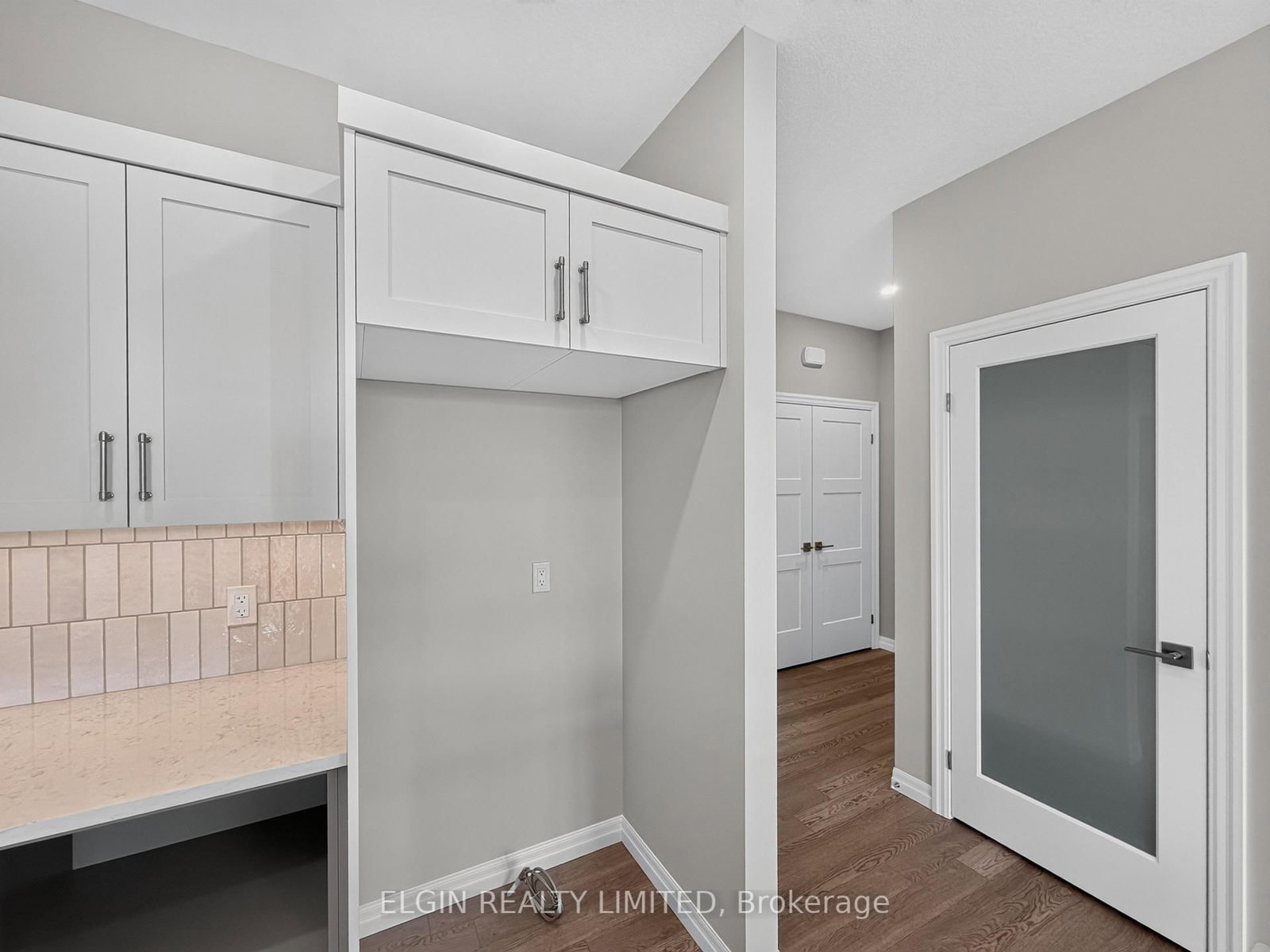 8 Thomas Court • Central Elgin, ON photo 13