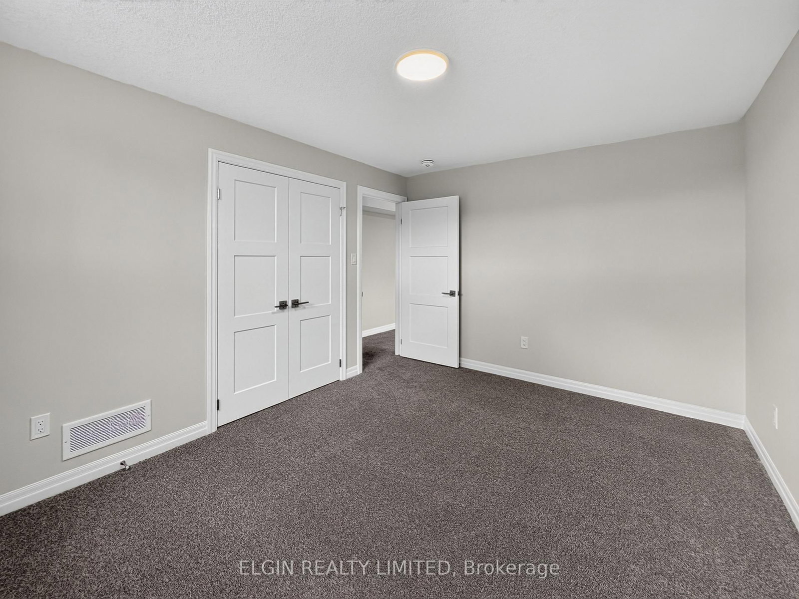 8 Thomas Court • Central Elgin, ON photo 25