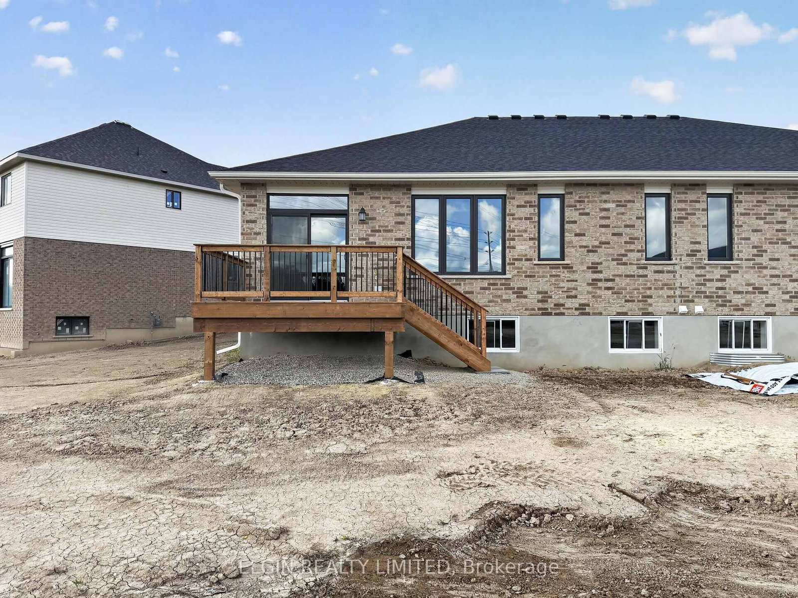 8 Thomas Court • Central Elgin, ON photo 31