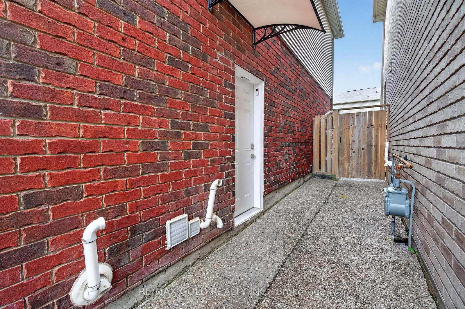 56 Chamomile Drive • Hamilton, ON photo 43