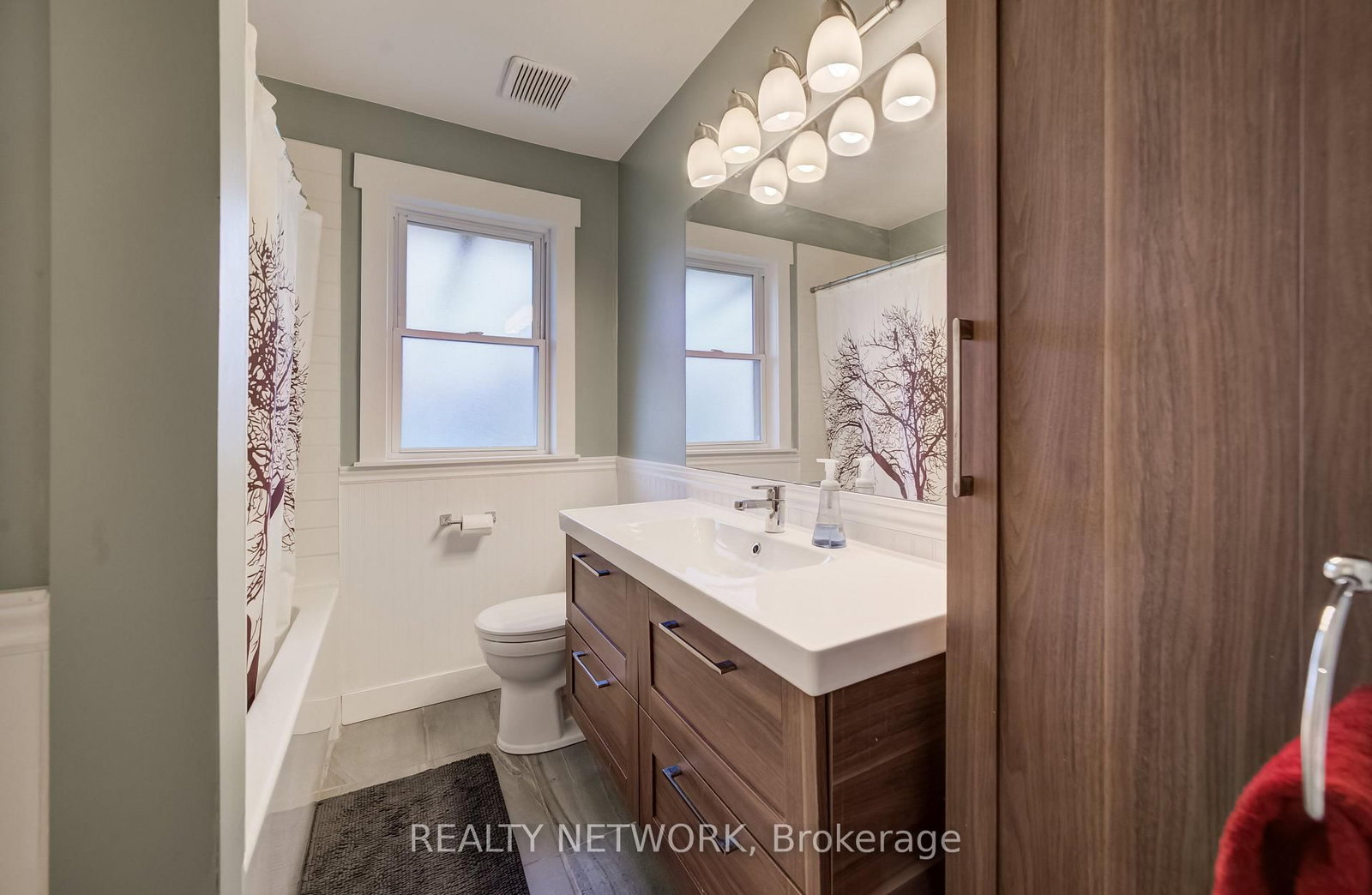 21 Loma Drive • Hamilton, ON photo 22