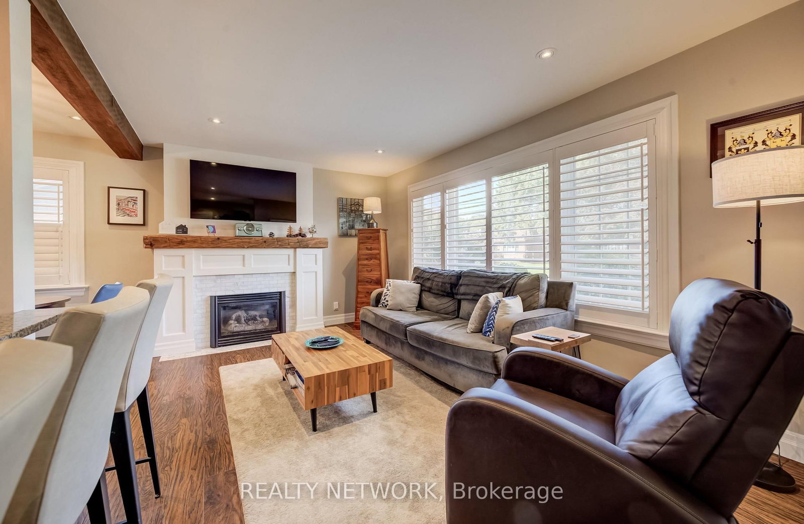21 Loma Drive • Hamilton, ON photo 4