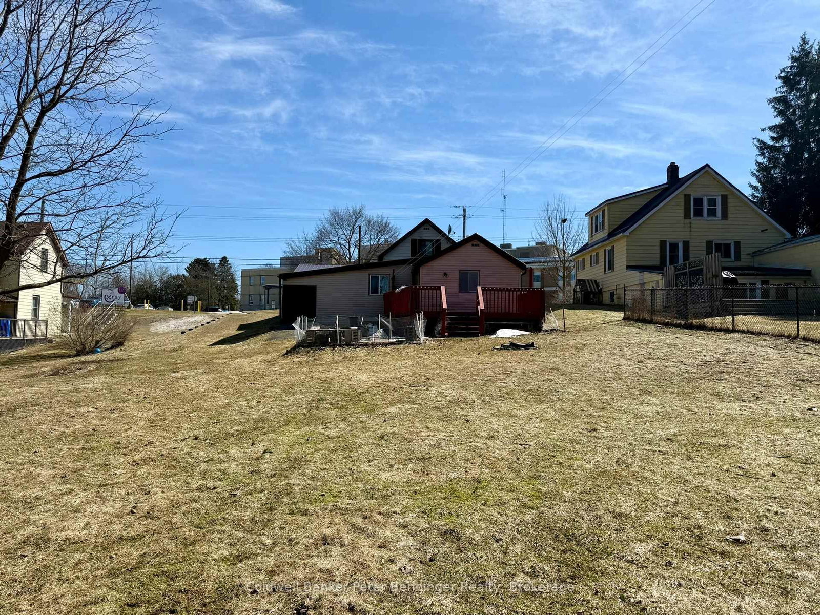22 McGivern Street • Brockton, ON photo 32