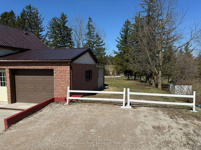 22 McGivern Street • Brockton, ON photo 4
