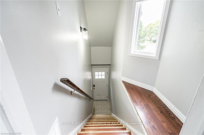 1 - 266 LIMERIDGE Road E