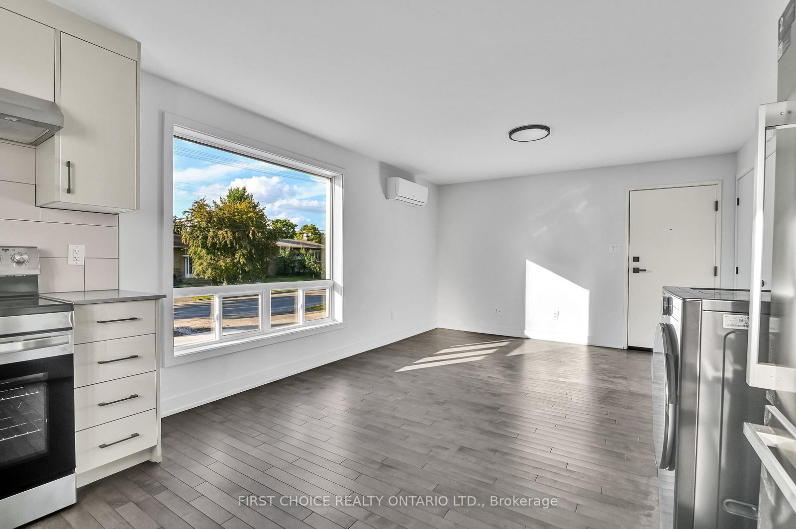 972 Dynes Road • Ottawa, ON photo 11
