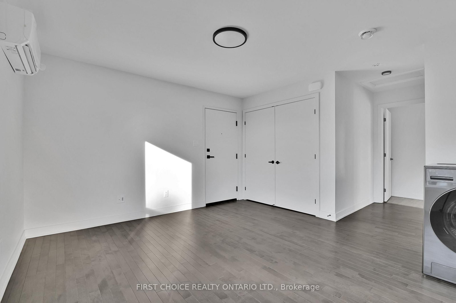 972 Dynes Road • Ottawa, ON photo 27