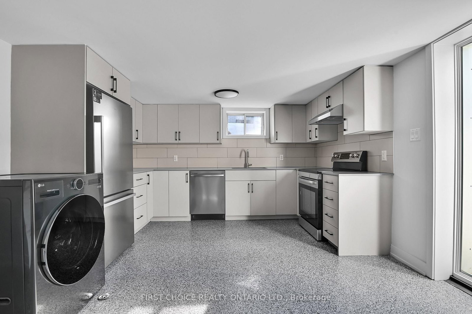 972 Dynes Road • Ottawa, ON photo 37