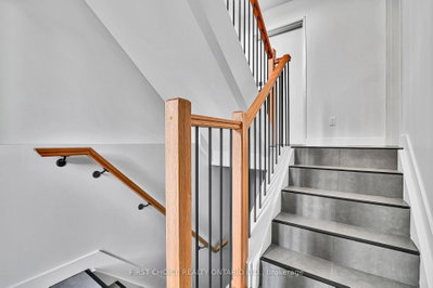972 Dynes Road • Ottawa, ON photo 6