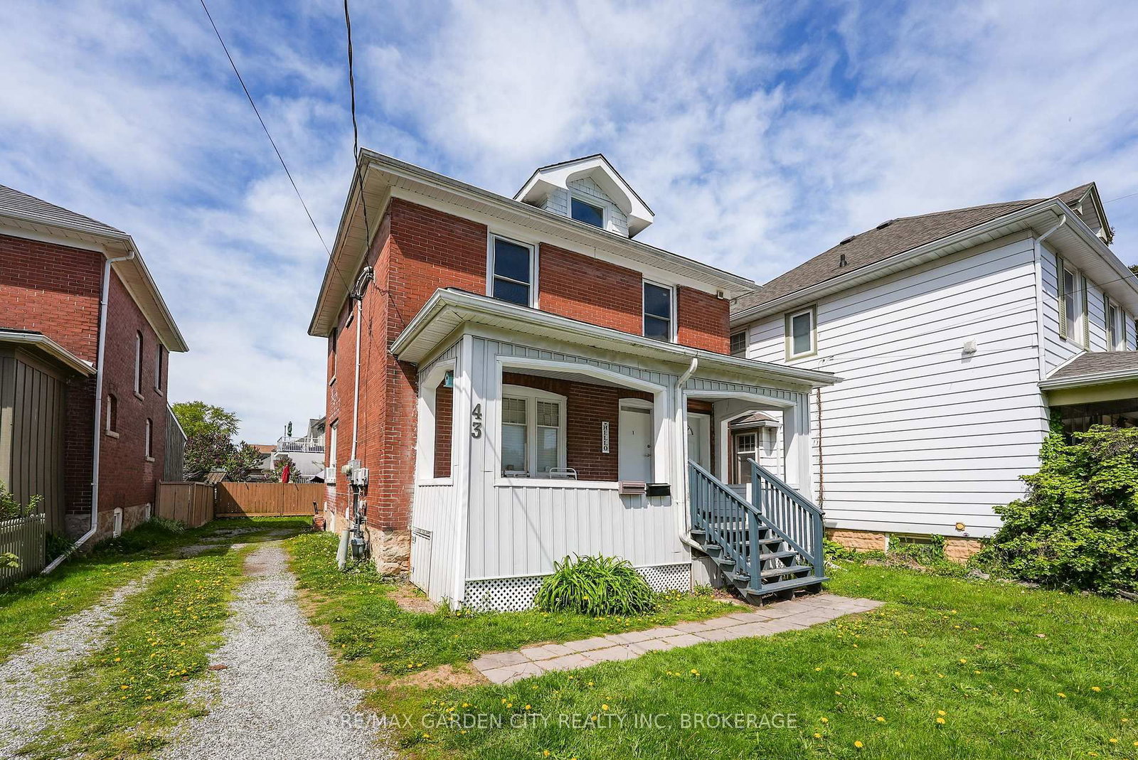 43 York Street • St. Catharines, ON photo 1