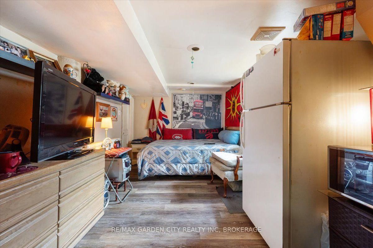 43 York Street • St. Catharines, ON photo 12